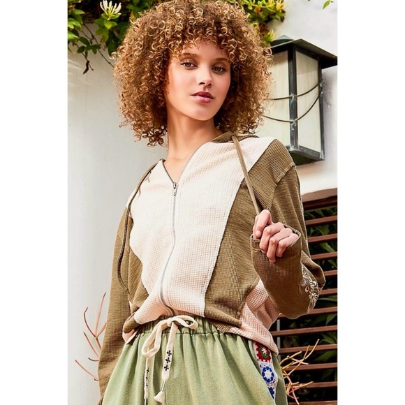 POL Olive & Cream Embroidered Waffle Knit Zip Up Hoodie - Picture 8 of 11